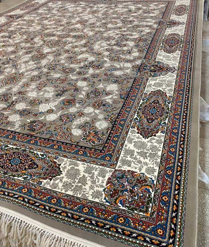 فرش ماشینی ۷۰۰ شانه تراکم ۲۵۵۰ نقشه اصفهان رنگ فیلی