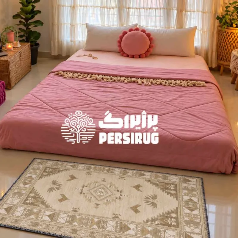 فرشینه طرح آوینا ۲۸۲۹ با زمینه کرم و بژ کنار پنجره در نور طبیعی