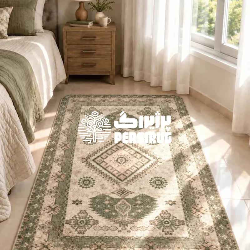 فرشینه زیره چرم طرح کتیبه با لچک ترنج هندسی و حاشیه قالی