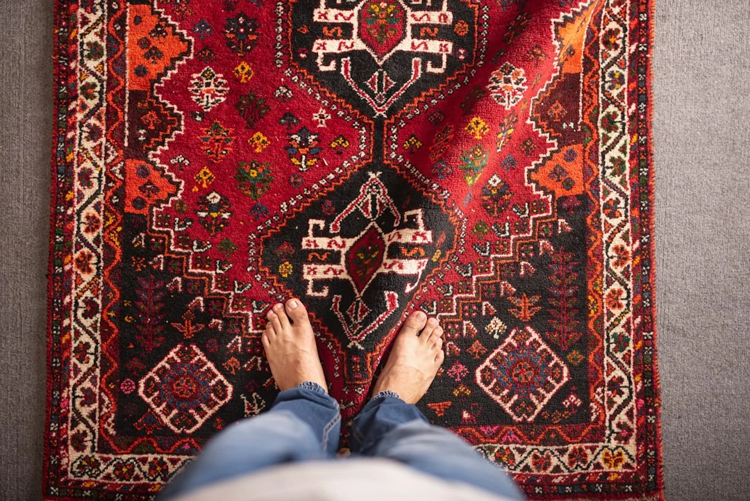فرش در خانه برای راهنمای شستوشو و لکهبری ایمن