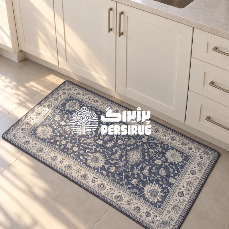 پادری زیره چرم طرح شاهعباسی با نقوش اسلیمی ظریف به رنگ کرم روی زمینه سورمهای، با طراحی کلاسیک و سنتی مناسب دکوراسیون پذیرایی و اتاق خواب