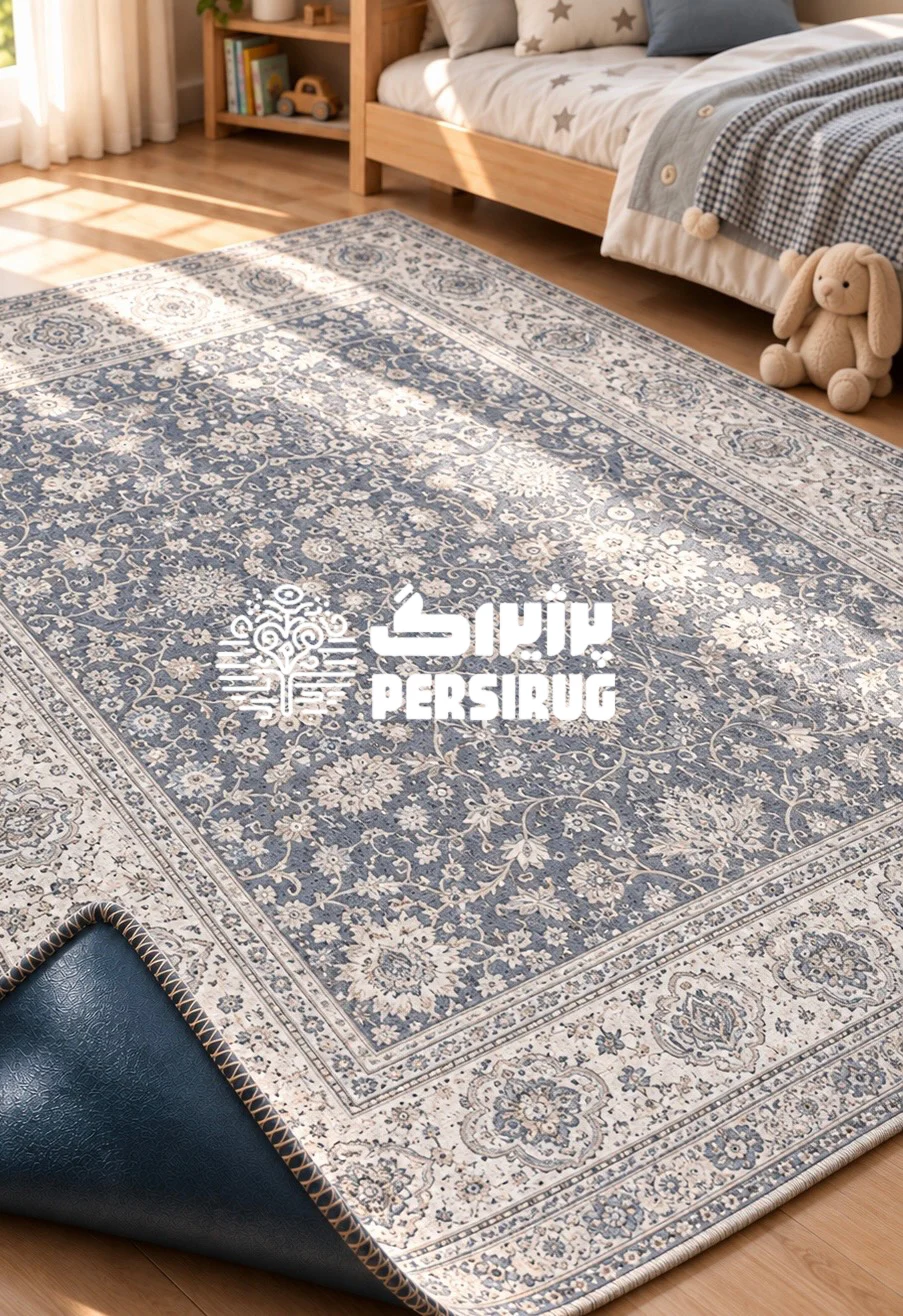 «فرشینه زیره چرم با طرح اسلیمی و زمینه سرمهای مدل لاله عباسی، مناسب برای دکوراسیون مدرن و کلاسیک.»