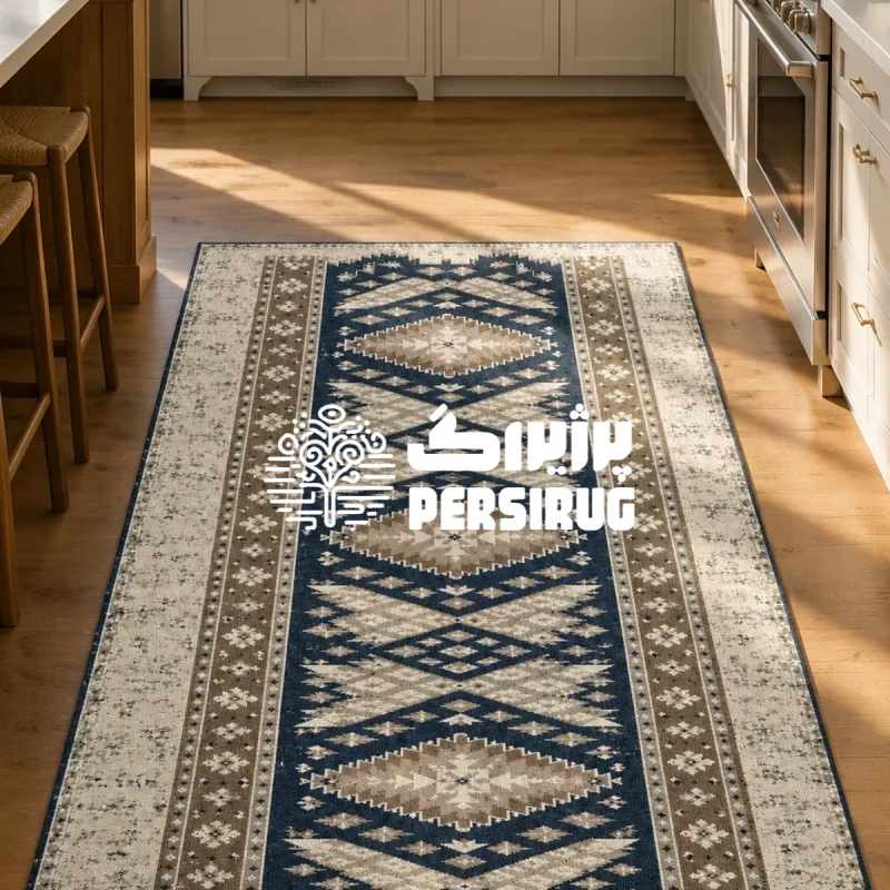 فرشینه لاجرود ترکیبی چشمنواز از اصالت نقوش گلیمی و مدرنیته، مناسب برای گرما بخشیدن به دکوراسیون اتاق خواب و نشیمن.
